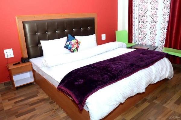 Stayapart - Hotel Bagsu Sarovar Дхарамсала Екстериор снимка